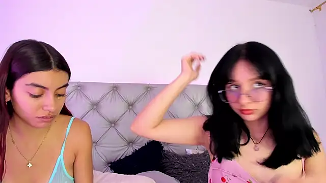 Naughty Couple83 online show from 09-10-25, 03:00