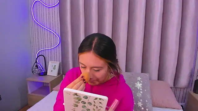 SamanthaPeachss online show from 11-06-25, 11:58