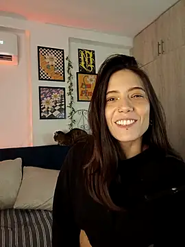 Snapshot of mishelkrave_ chatting on 10-06-25, 01:40 mishelkrave  online show from 10-06-25, 01:40