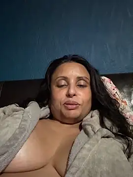 Angelaarayexx online show from 12-21-25, 11:05