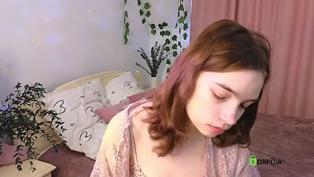 Evi Brook online show from 10-14-25, 06:36