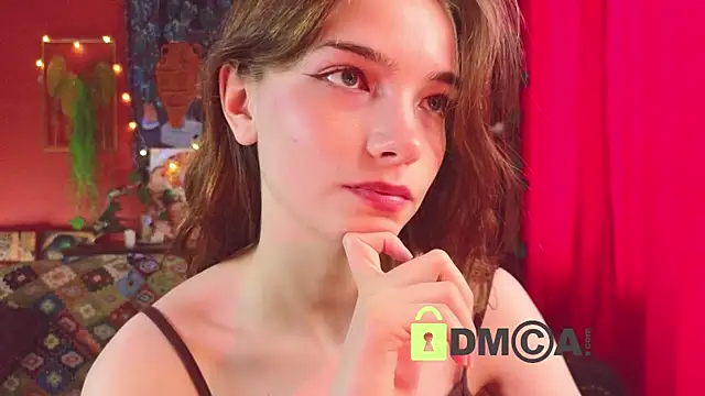 Snapshot of Evi_Brook chatting on 07-28-26, 12:45 Evi Brook online show from 07-28-26, 12:45