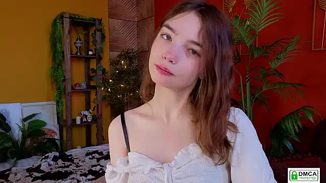 Snapshot of Evi_Brook chatting on 02-06-26, 08:43 Evi Brook online show from 02-06-26, 08:43