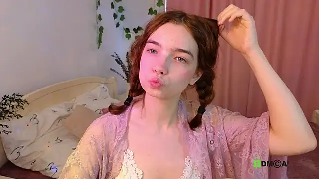 Evi Brook online show from 10-08-25, 11:12