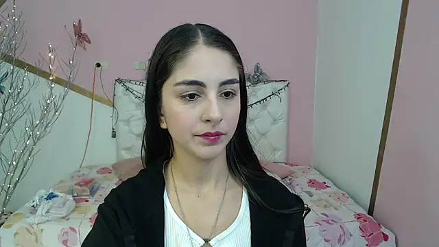 Snapshot of sofi_san chatting on 10-11-25, 01:56 sofi san online show from 10-11-25, 01:56