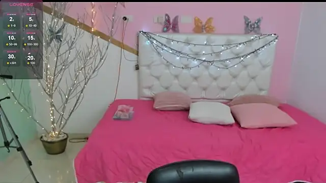 sofi san online show from 10-30-25, 02:14