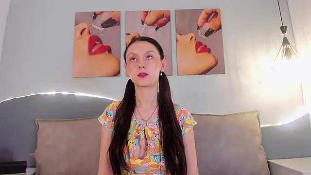 Snapshot of samara_goals chatting on 02-17-26, 12:24 samara goals online show from 02-17-26, 12:24