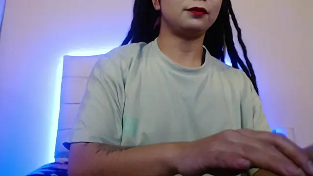 elapetitie online show from 11-15-25, 08:07