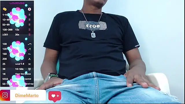 Snapshot of mike_black_22 chatting on 06-08-26, 05:57 mike black 22 online show from 06-08-26, 05:57