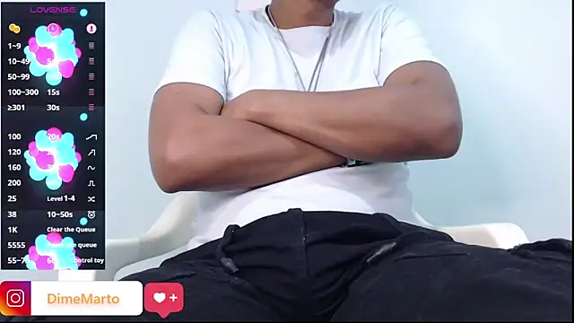 Snapshot of mike_black_22 chatting on 06-02-26, 02:28 mike black 22 online show from 06-02-26, 02:28
