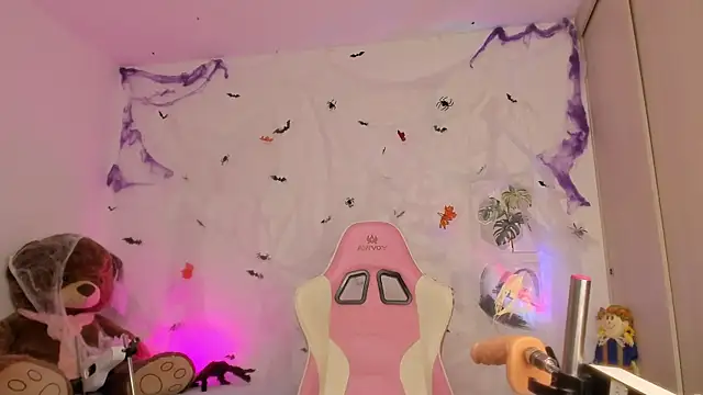 Nataly evans18 online show from 10-29-25, 07:07