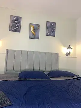 Samara Hadi  online show from 09-21-25, 09:09