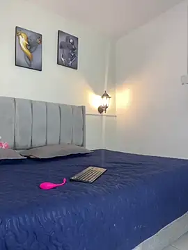 Samara Hadi  online show from 09-26-25, 08:05