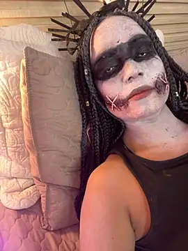 Samara Hadi  online show from 10-26-25, 10:54