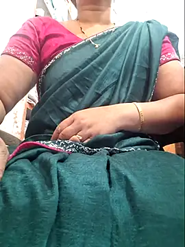 Snapshot of indianhotwife639 chatting on 05-07-26, 05:55 indianhotwife639 online show from 05-07-26, 05:55
