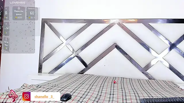 LadyandMaverick online show from 11-22-25, 05:06