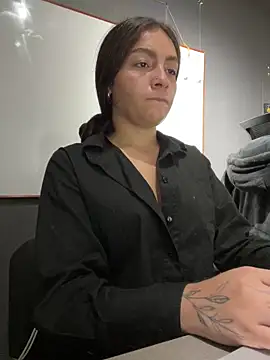 Alyha Cortes online show from 09-15-25, 01:33