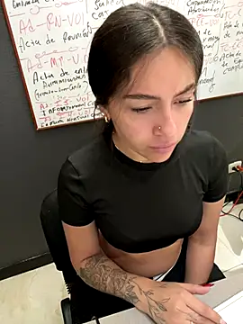 Alyha Cortes online show from 09-09-25, 01:42