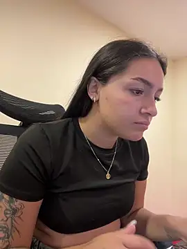 Alyha Cortes online show from 04-13-26, 02:21