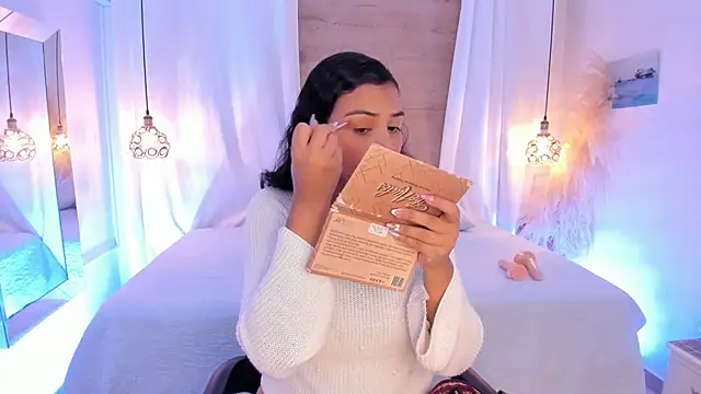 Snapshot of Artemisa08 chatting on 02-06-26, 02:29 Artemisa08 online show from 02-06-26, 02:29