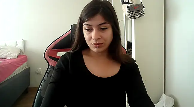 Becca B online show from 10-31-25, 03:19