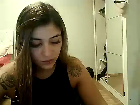 Snapshot of Becca_B chatting on 02-18-26, 11:45 Becca B online show from 02-18-26, 11:45