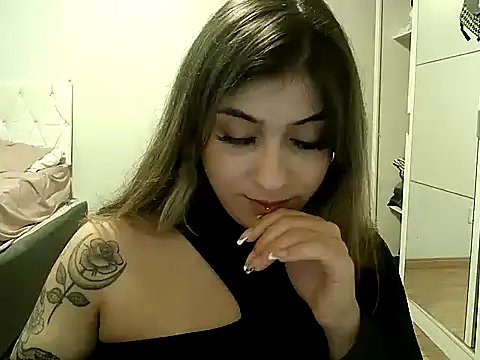 Becca B online show from 04-10-26, 05:36