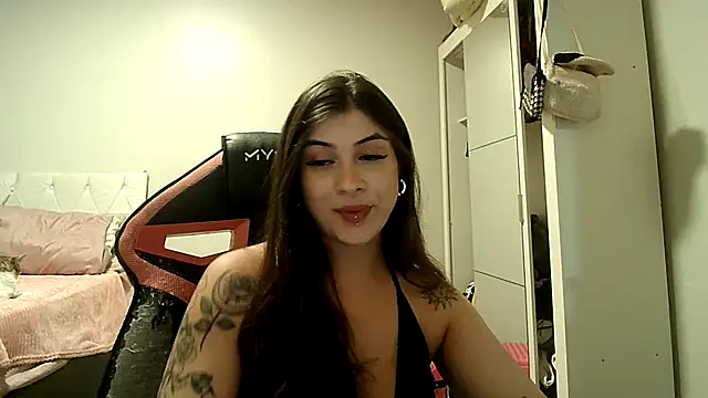 Becca B online show from 12-17-25, 04:06