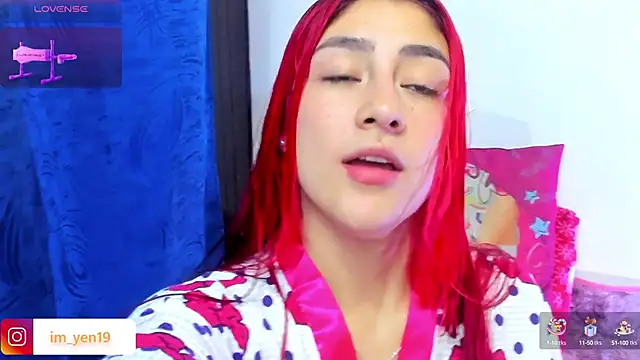 Snapshot of adahraa_younng chatting on 09-26-25, 04:08 adahraa younng online show from 09-26-25, 04:08