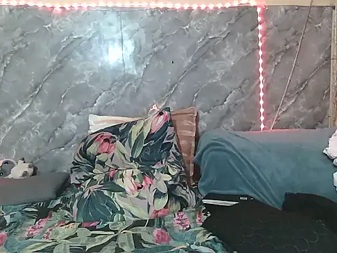 ZARIA-VIXEN online show from 10-24-25, 09:36