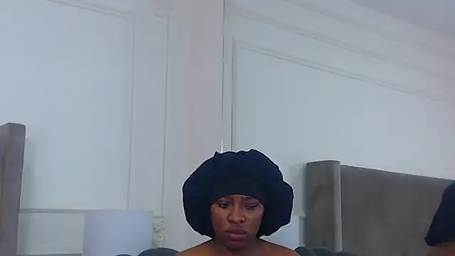 NatashaSilver online show from 10-31-25, 01:30