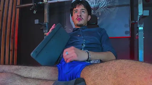 DimitriDeluxe online show from 11-15-25, 01:09