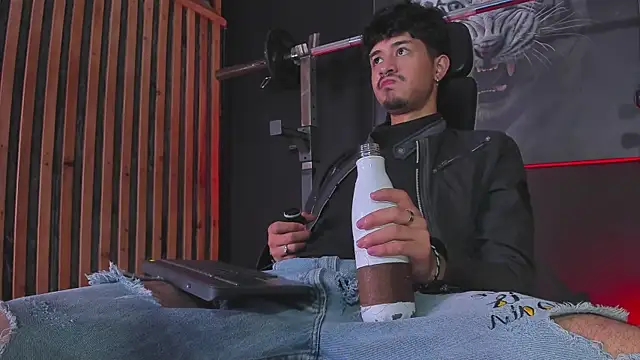 DimitriDeluxe online show from 11-12-25, 07:51