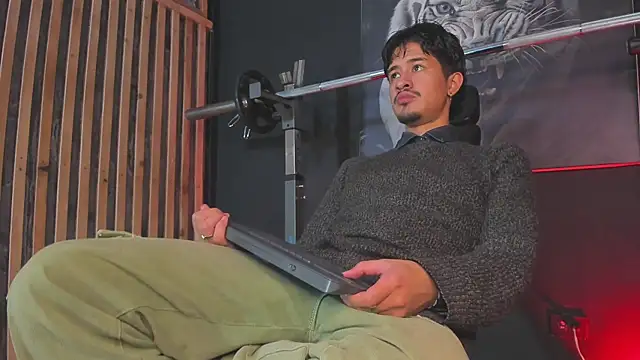 DimitriDeluxe online show from 11-20-25, 07:47