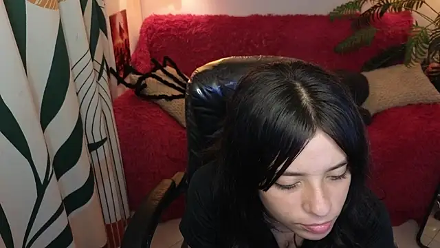 kathie lozada online show from 10-18-25, 04:14