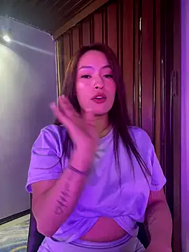 Adarha Ramirez online show from 11-19-25, 07:08