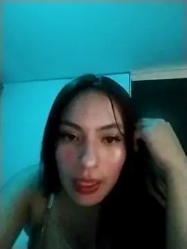 Adarha Ramirez online show from 10-20-25, 03:19