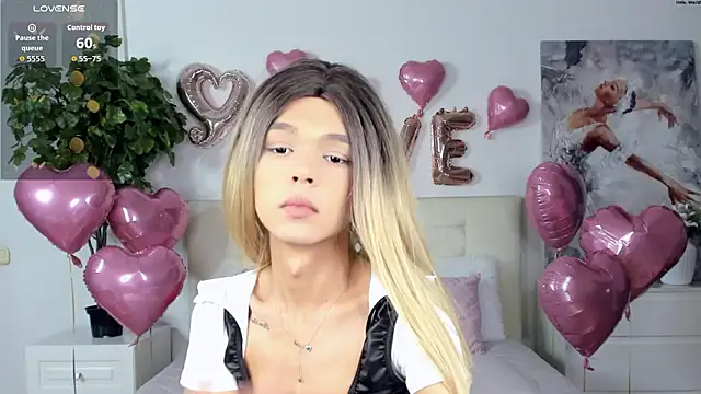 MadonnaRossi online show from 02-13-26, 05:46