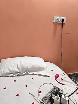 Shalu G online show from 10-22-25, 08:36