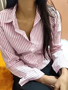 Snapshot of Shalu_G chatting on 02-05-26, 02:51 Shalu G online show from 02-05-26, 02:51