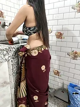 Snapshot of Shalu_G chatting on 05-11-26, 04:04 Shalu G online show from 05-11-26, 04:04