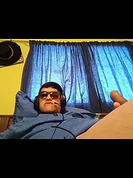 Snapshot of juanfritaa21 chatting on 10-30-25, 01:42 juanfritaa21 online show from 10-30-25, 01:42