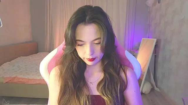 yuna sunshy online show from 11-17-25, 09:19