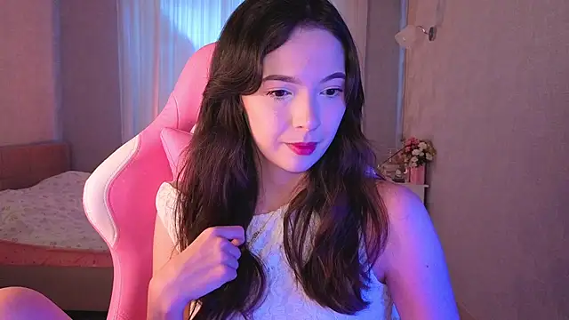 Snapshot of yuna_sunshy chatting on 06-08-26, 01:28 yuna sunshy online show from 06-08-26, 01:28