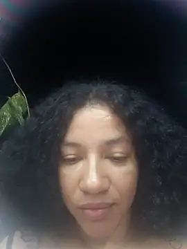 Snapshot of michel_rous_ chatting on 05-22-26, 05:27 michel rous online show from 05-22-26, 05:27