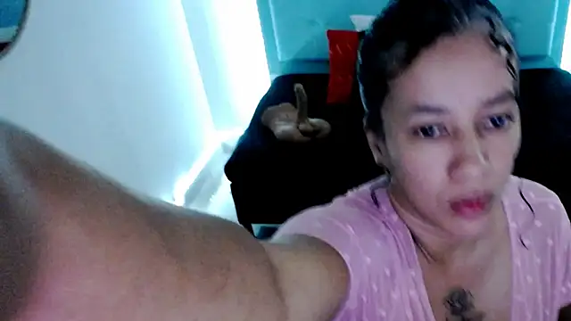 Snapshot of michel_rous_ chatting on 09-28-25, 01:29 michel rous online show from 09-28-25, 01:29