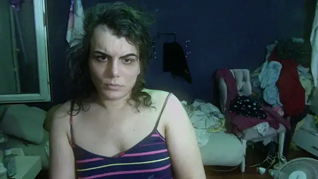 Snapshot of turkishTransEfsun chatting on 06-08-26, 06:30 turkishTransEfsun online show from 06-08-26, 06:30