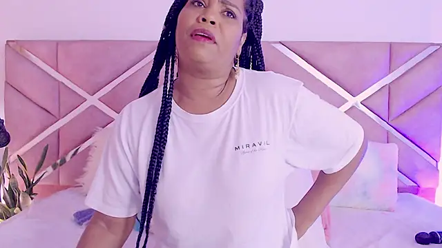 sofia 07 online show from 02-19-26, 08:50