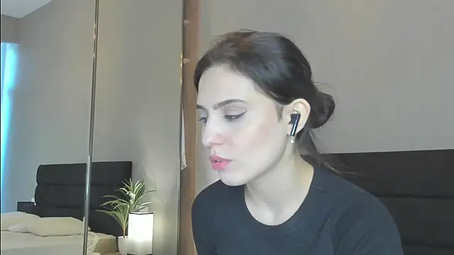 Forever Smiler online show from 10-22-25, 09:20