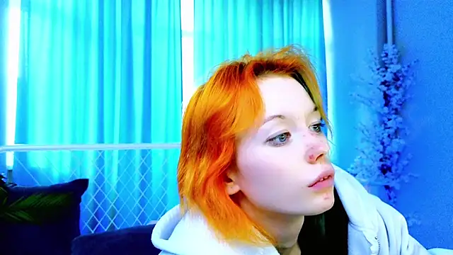 Snapshot of Kiara_Dream chatting on 07-14-26, 02:05 Kiara Dream online show from 07-14-26, 02:05